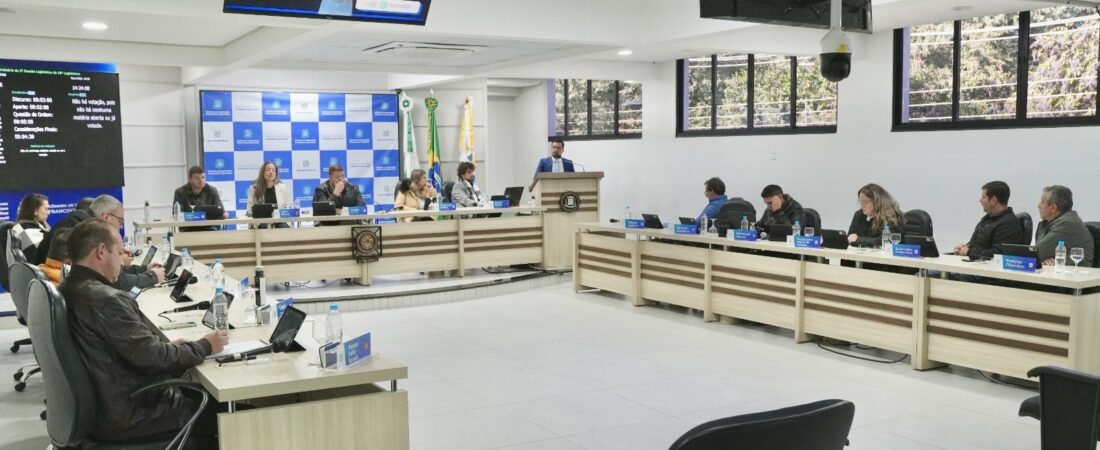 MUDANÇA NO SISTEMA DE COBRANÇA DA TAXA DE COLETA DE LIXO EM BELTRÃO TEM VOTAÇÃO ADIADA NA CÂMARA
